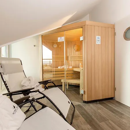 Ancora Marina Haus 1 Penthouse * Нойштадт (Гольштейн)