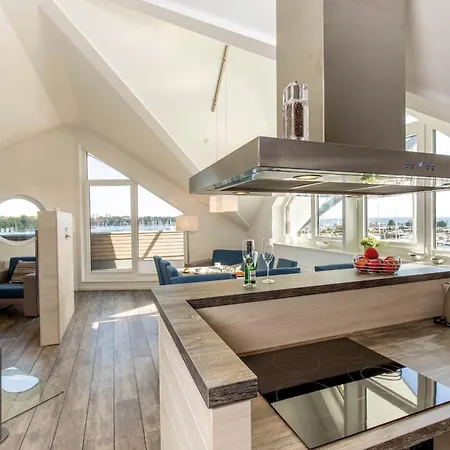 Ancora Marina Haus 1 Penthouse Апартаменты *